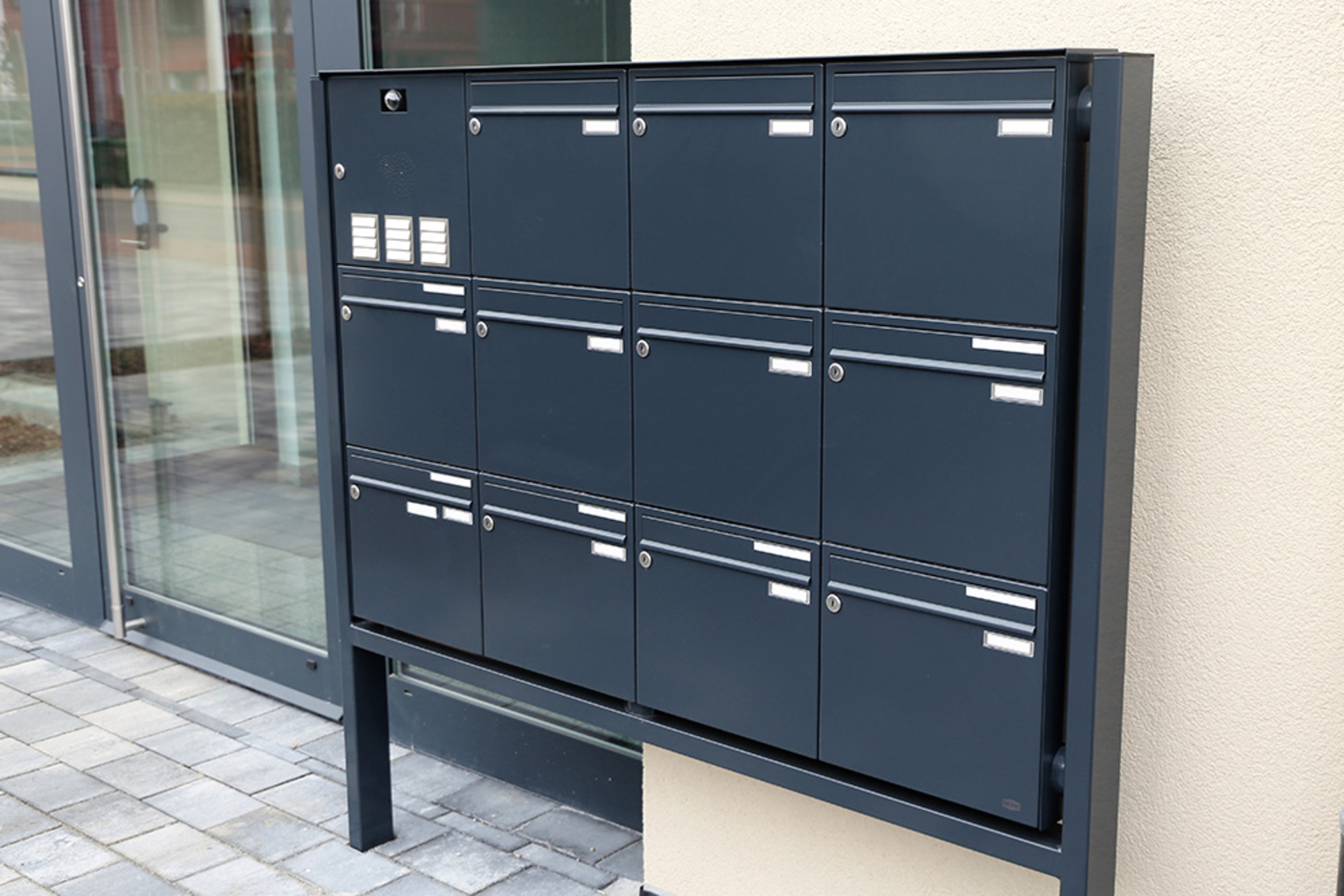 Briefkasten&shy;systeme bei Netzwerktechnik Krause in Frankfurt am Main